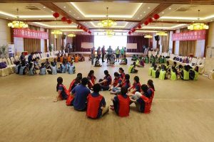 4D领导力打造—魔力七巧板迈瑞斯活动策划-烟台-威海-青岛-济南15年专业团建活动策划服务商迈瑞斯活动策划